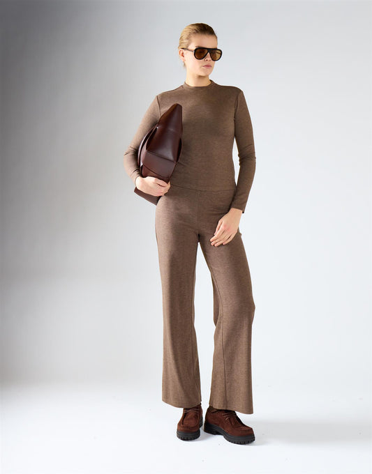 Brown Rib Fitted Long-Sleeves Crewneck Top