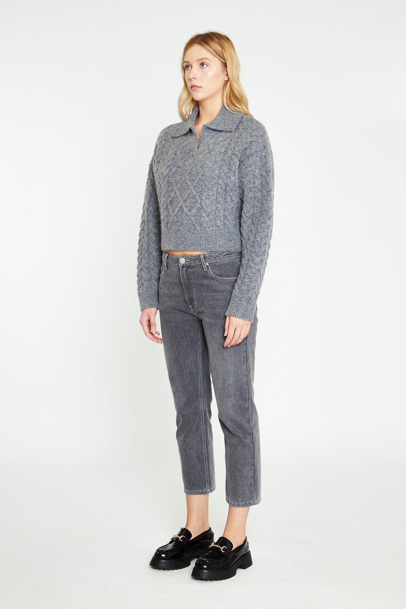 Grey Wash Low-Rise Cropped Jeans
