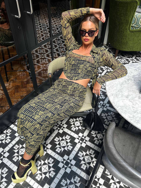 Glamorous Yellow Sketch Stripe Mesh Skinny Fit Shirt