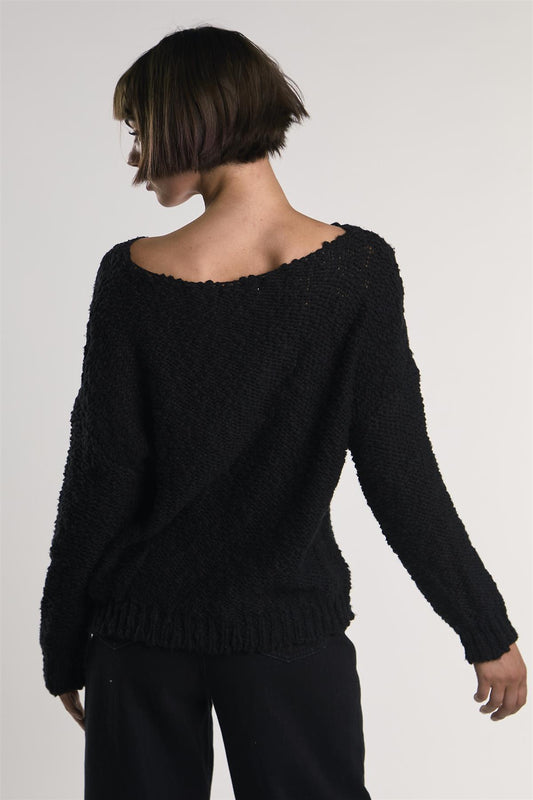 Black Knit Long-Sleeve-Pullover