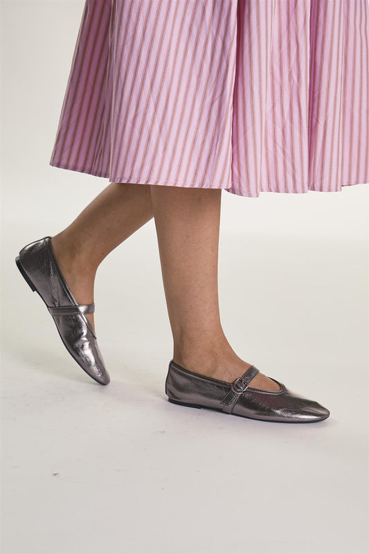 Bronze Buckle Ballet-Flats