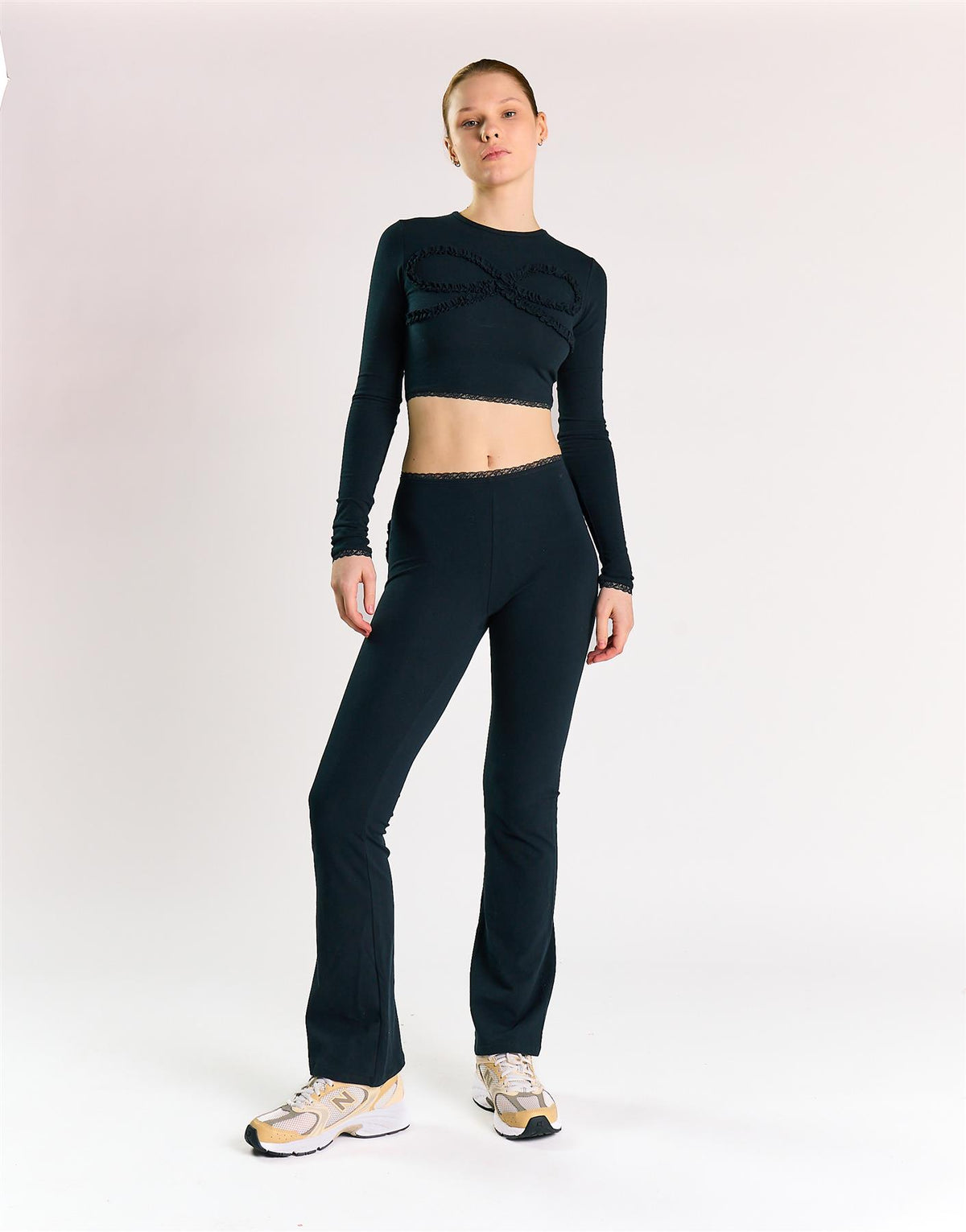 Agon Women's Black Activewear Trousers