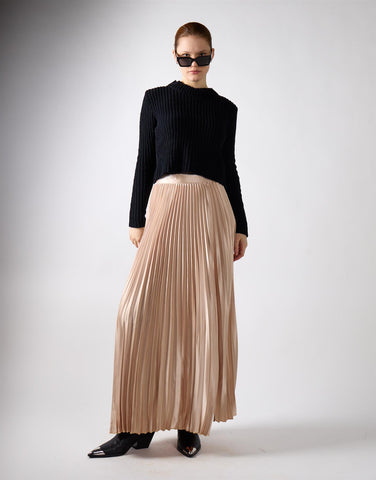 Crew Neck Cropped Jumper - Black