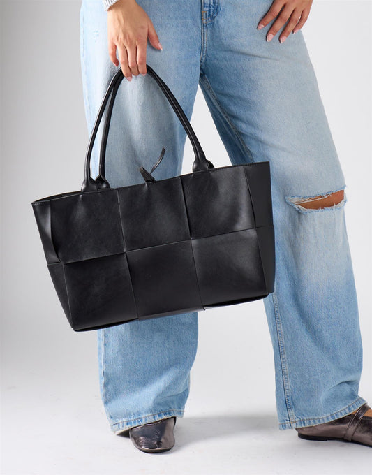 Quilted Shoulder Bag - Black