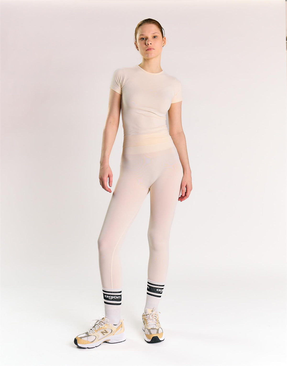 Agon Women's White Activewear Leggings