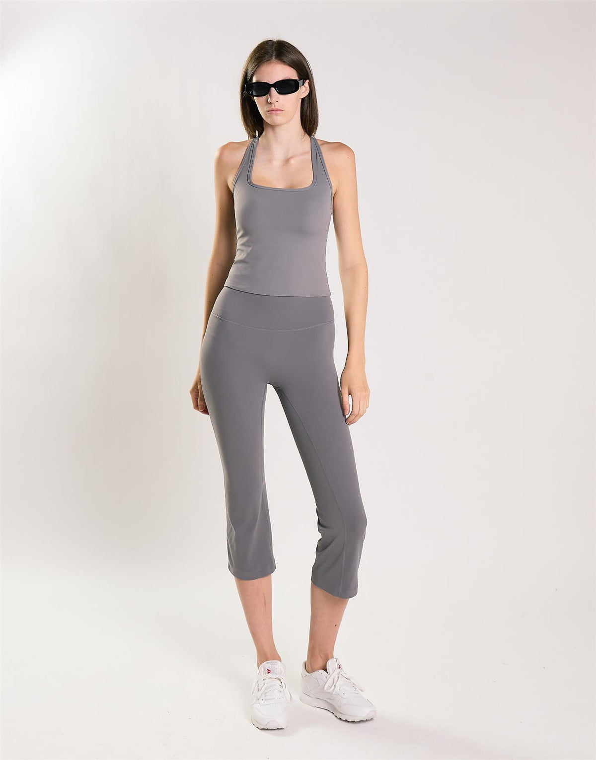 Agon Women's Dark Grey Cropped Flare Leggings