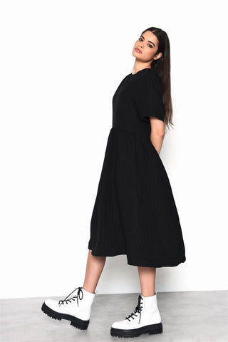 Black Jacquard Crew Neck Short Sleeve Midi Dress
