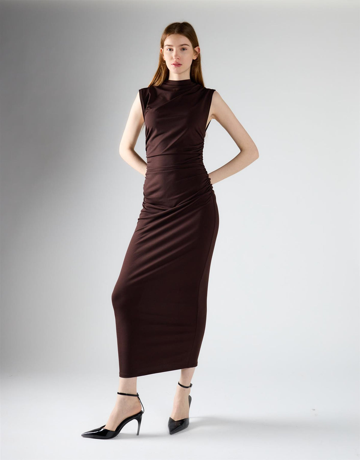 Brown Sleeveless High-Neck Ruched Midi Bodycon Dress