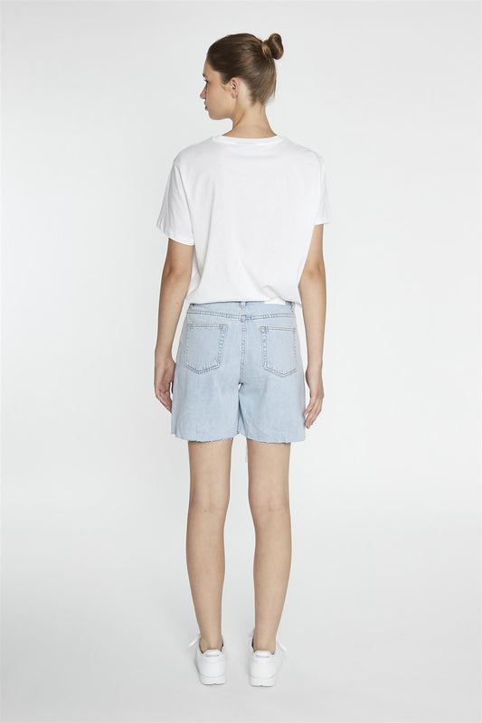 Light Blue-Wash Loose Fit Denim-Shorts