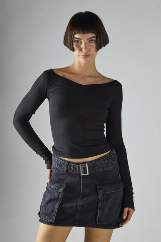 V-Neck Long Sleeve Top - Black