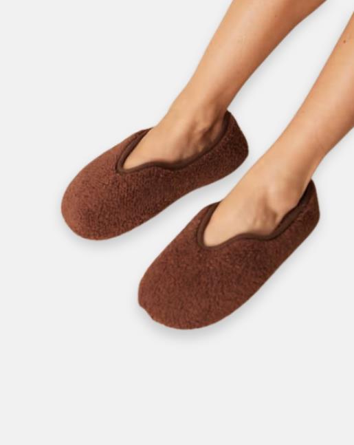 Mocha fluffy slippers