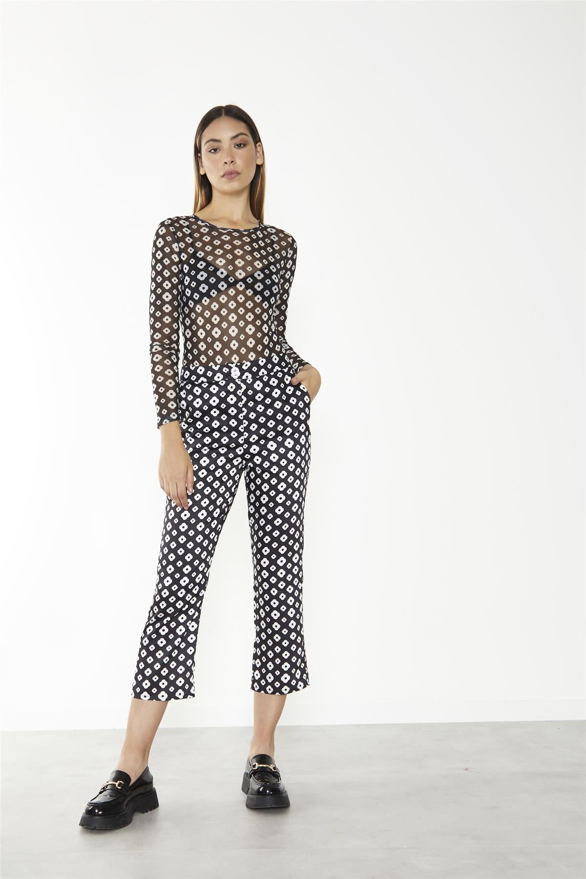 Mono-Geo-Flower-Mesh Long-Sleeve-Top