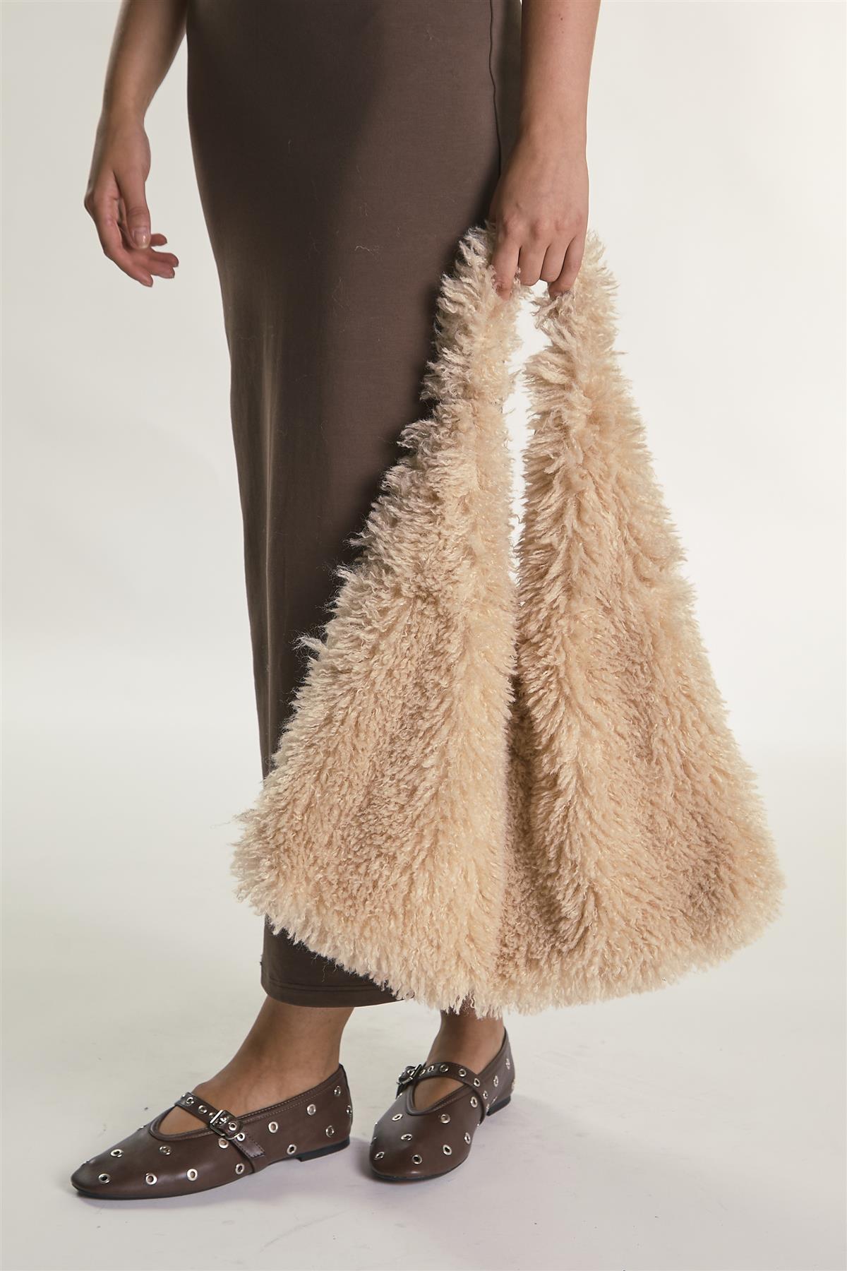 Beige Faux-Fur-Slouchy Tote-Bag