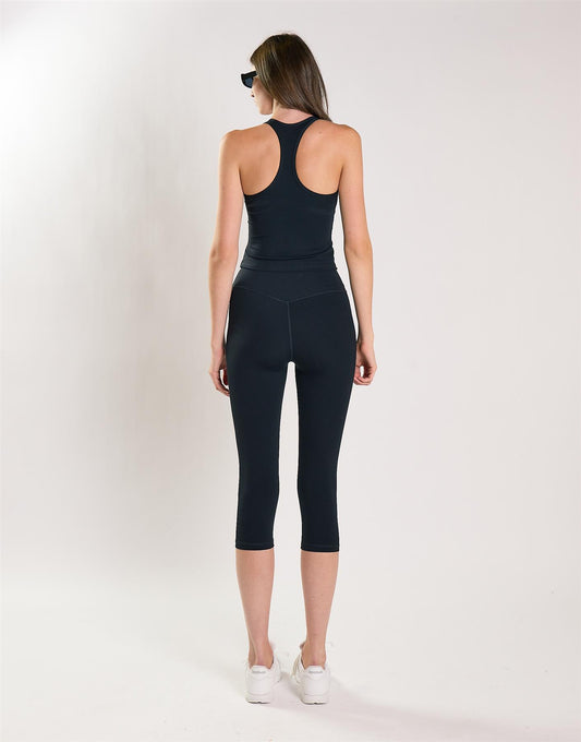 Agon Women's Black High Waisted Cropped Leggings