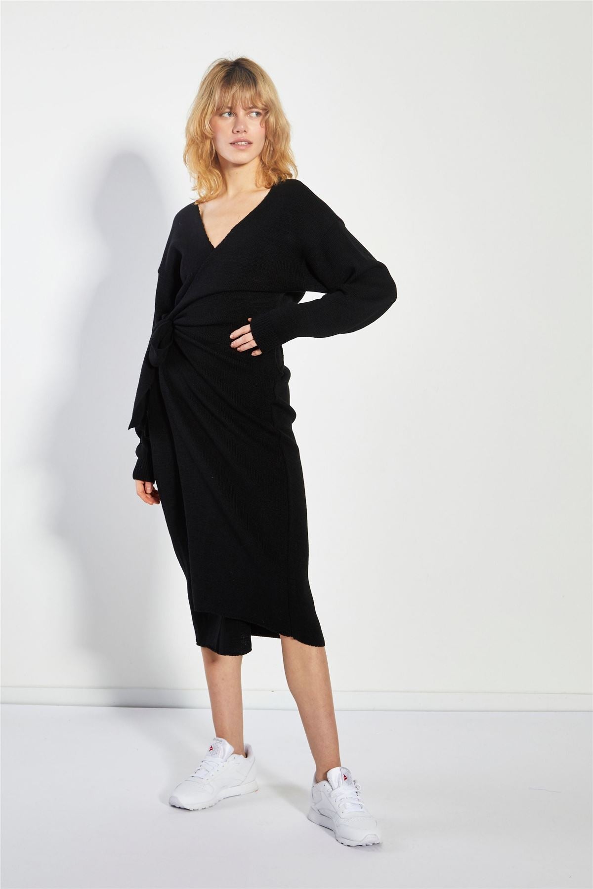 Glamorous Women's Black Tie-Waist Knitted Midi-Dress