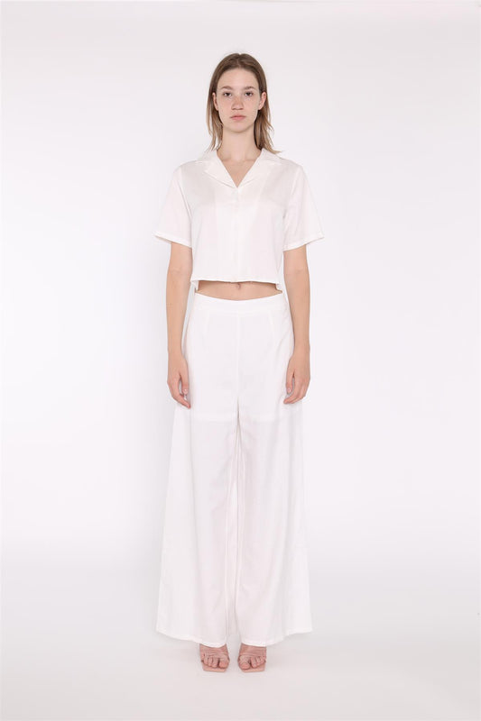 White Short-Sleeve Cropped-Shirt