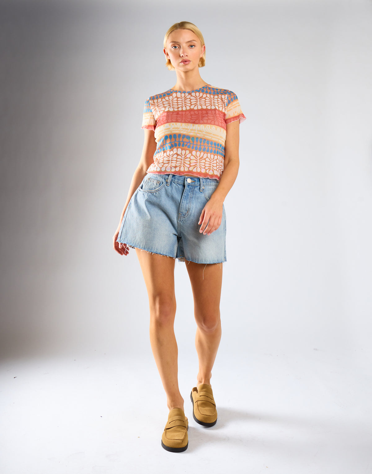 Vintage Blue Mid Rise Frayed Hem Denim Shorts