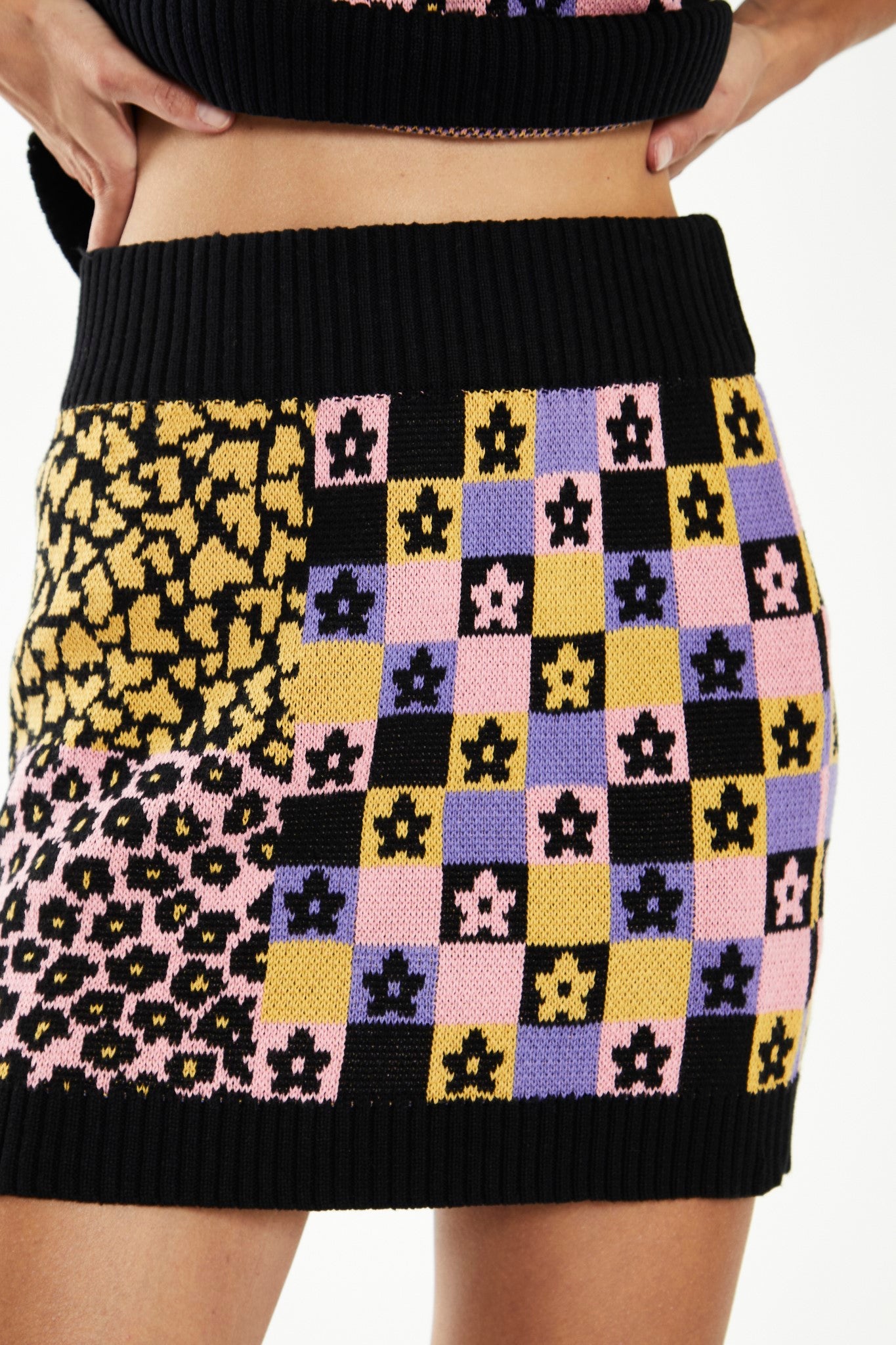 Retro Block Intarsia Knit Mini-Skirt