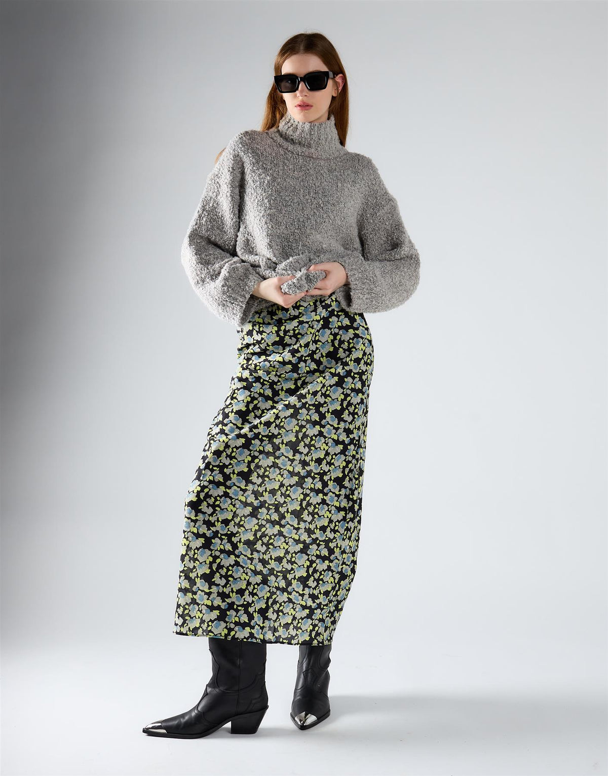 High-Waisted Long Skirt - Black Grey Flower