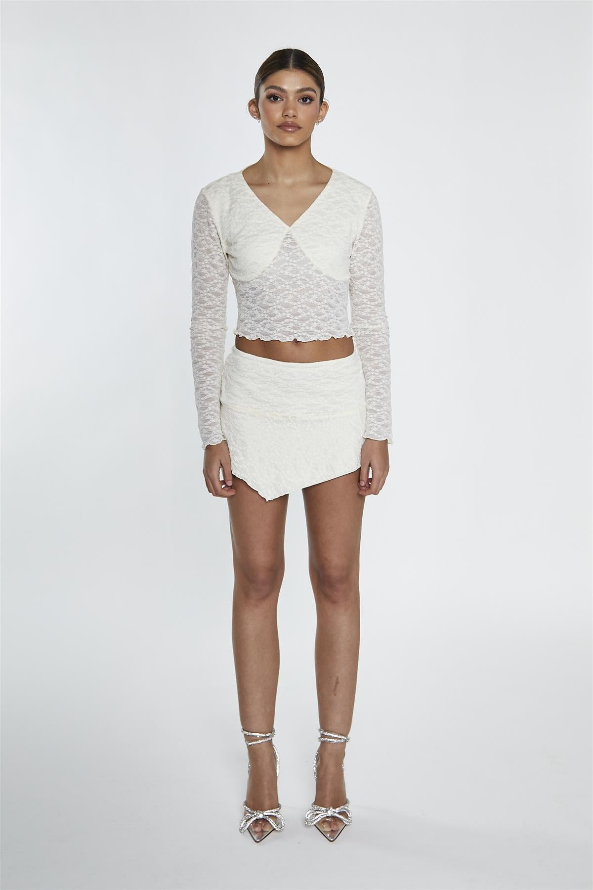 Low Waist Lace Mini Skirt in Cream Lace