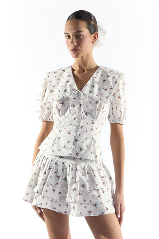 Blouse with Oversized Collar and Tie in White Floral