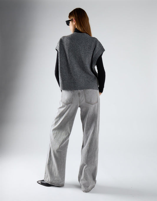 Light Grey Wash Mid Rise Baggy Jeans