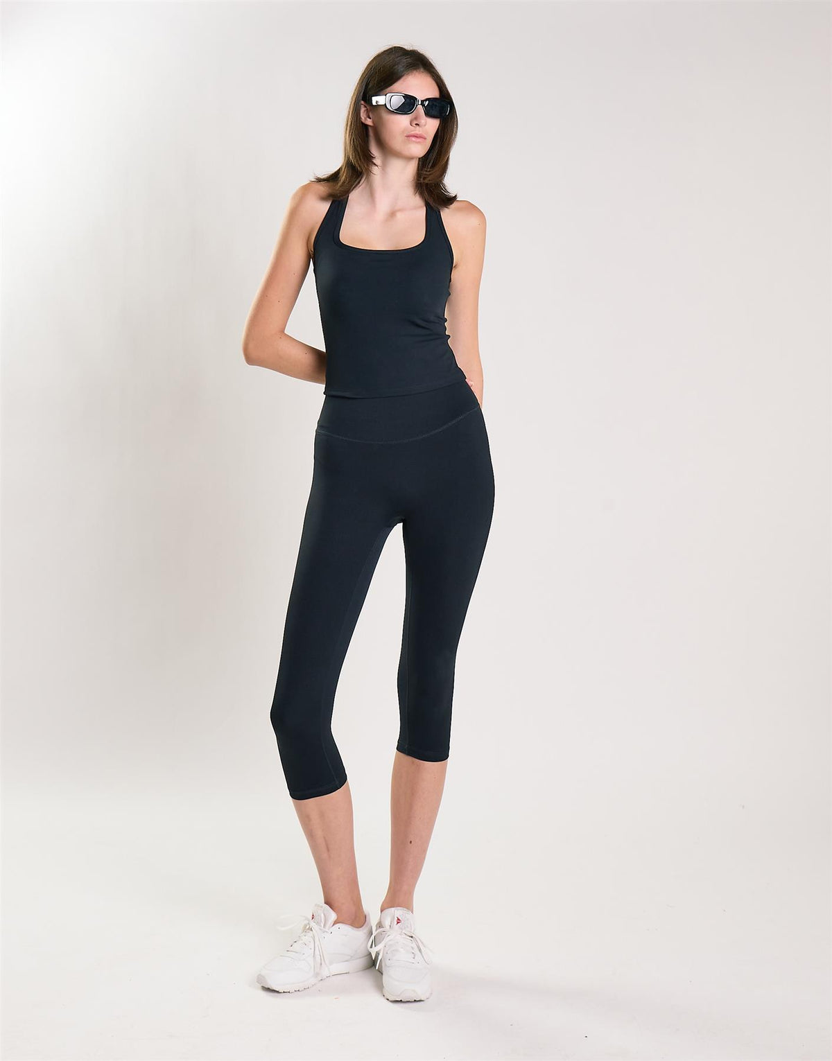 Agon Women's Black High Waisted Cropped Leggings