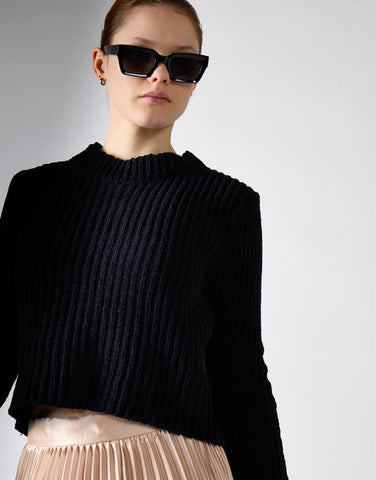 Crew Neck Cropped Jumper - Black