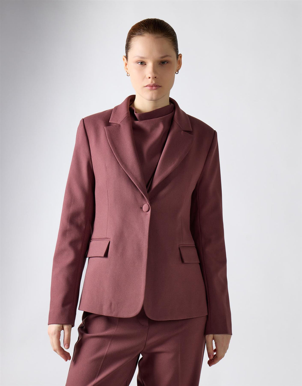 Mauve Tailored Fit Blazer