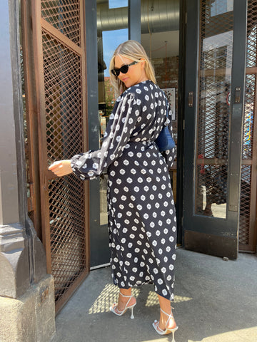 Mono-Daisy Long Sleeve Wrap Midi-dress