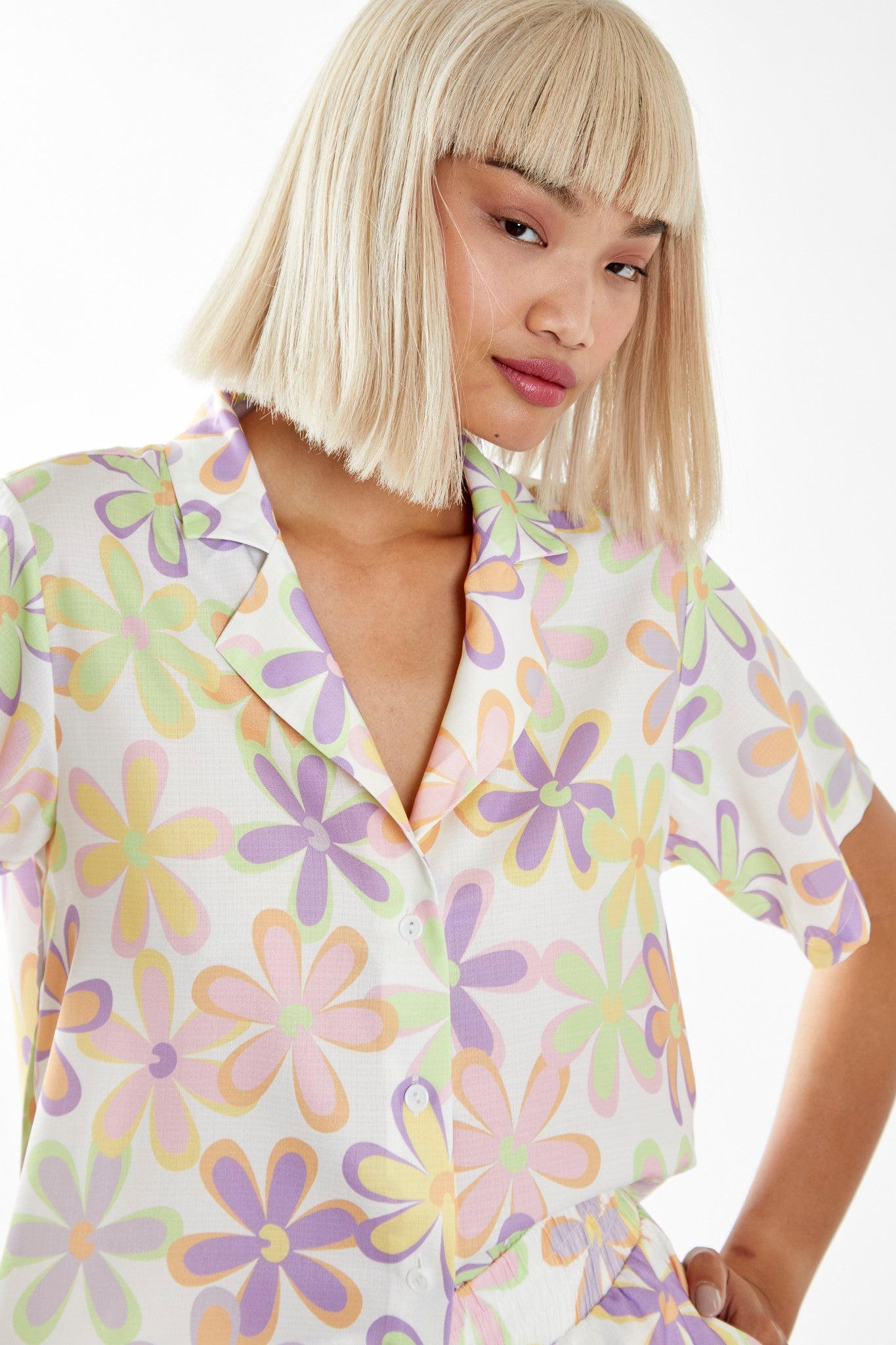 Pastel 60s Floral Loose Fit Collared -shirt