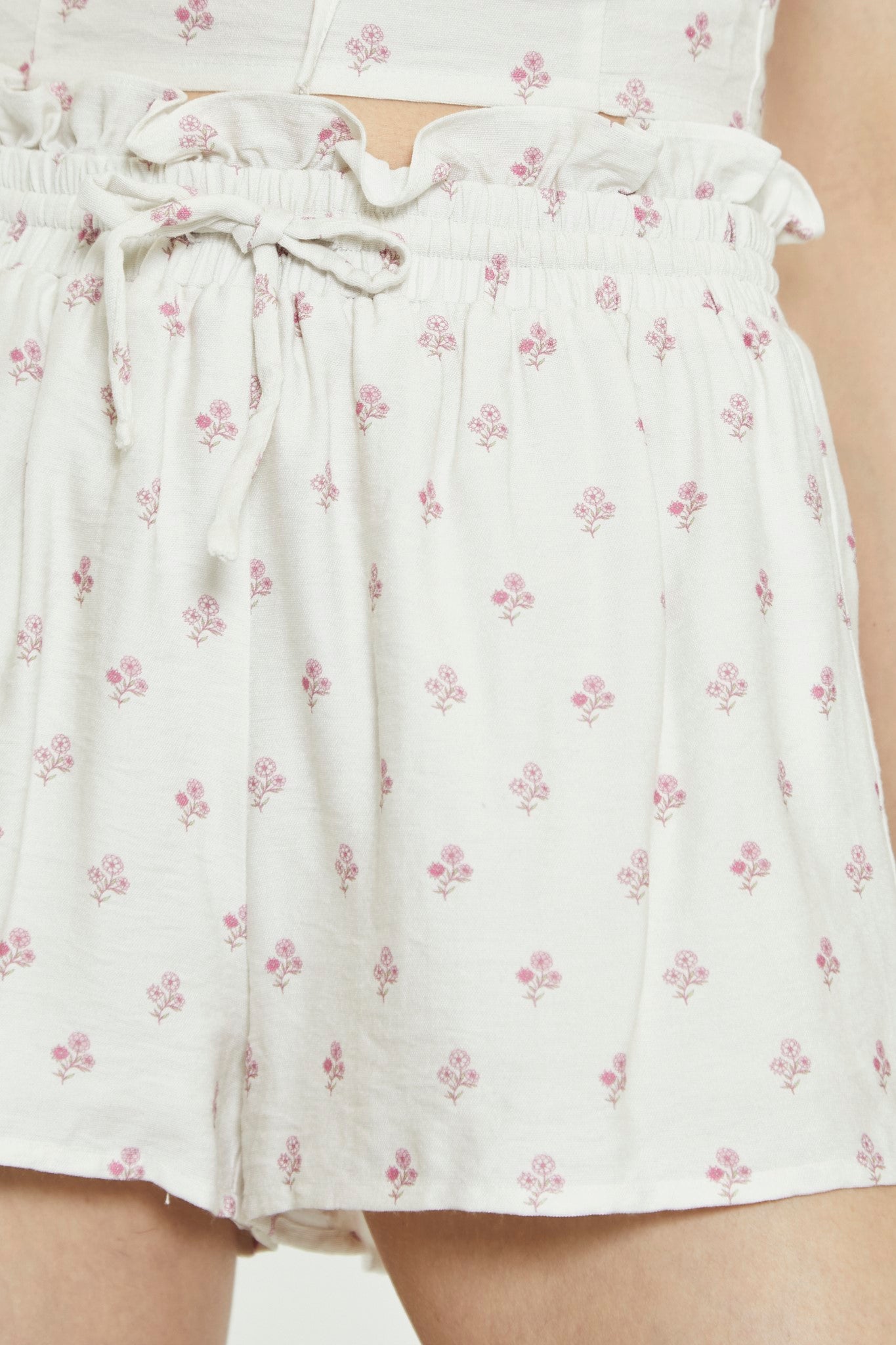 Cream Pink Stem Flower Shorts