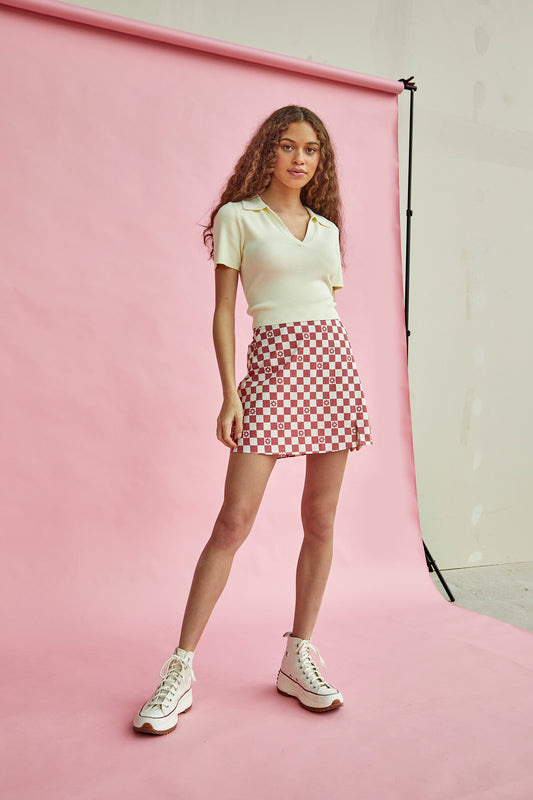 Glamorous Rose Checkerboard Flower High-Waisted Mini Skirt with front Side Split
